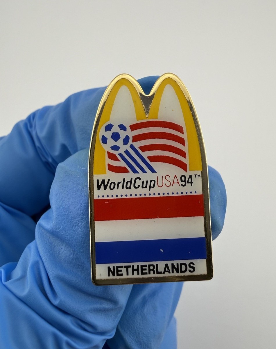 希少　マクドナルド　1994年製 サッカー ワールドカップ スポンサー バッジ VTG 1994 McDonald's FIFA World Cup Soccer Netherlands Flag Lapel