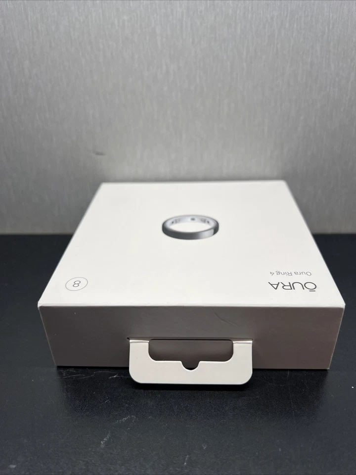 Oura Ring 4 Smart Ring Activity Tracker Size 8 In Black | JZ90-54144-08 - Image 3 of 4