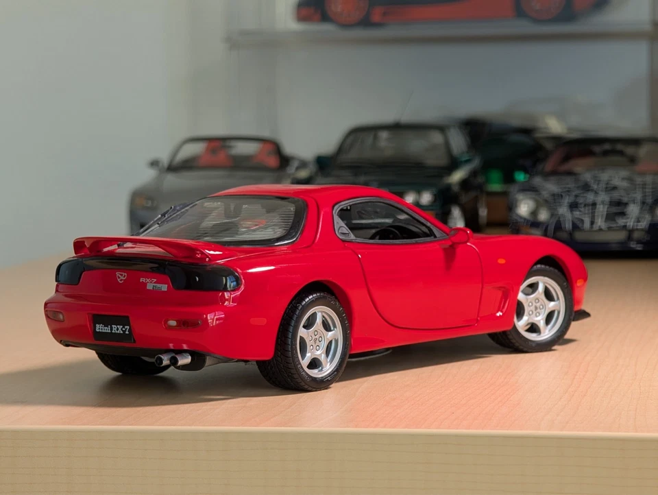 RARO Kyosho Mazda Effini RX-7 modelo escala 1/18 rojo diecast #7009 Foto 4 de 4