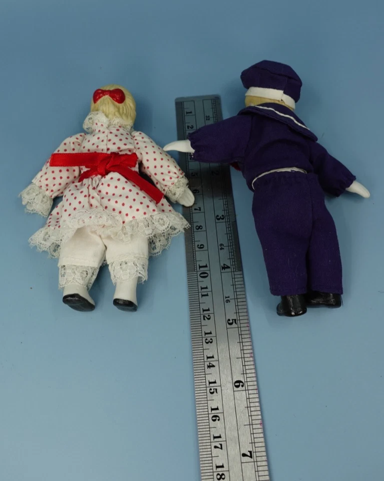 Russ Berrie 娃娃陶瓷 2 件套娃娃,4 英寸 - 5 英寸高男孩和女孩 — 第 4/4 张图片