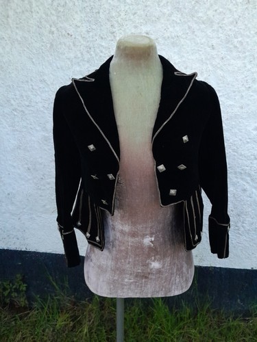 Vintage Velvet Military Jacket – Gold Piping & Metal Buttons – Peplum Style - Picture 2 of 8
