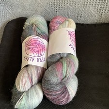 alpaca wool blend yarn hank 2 100g  A858 