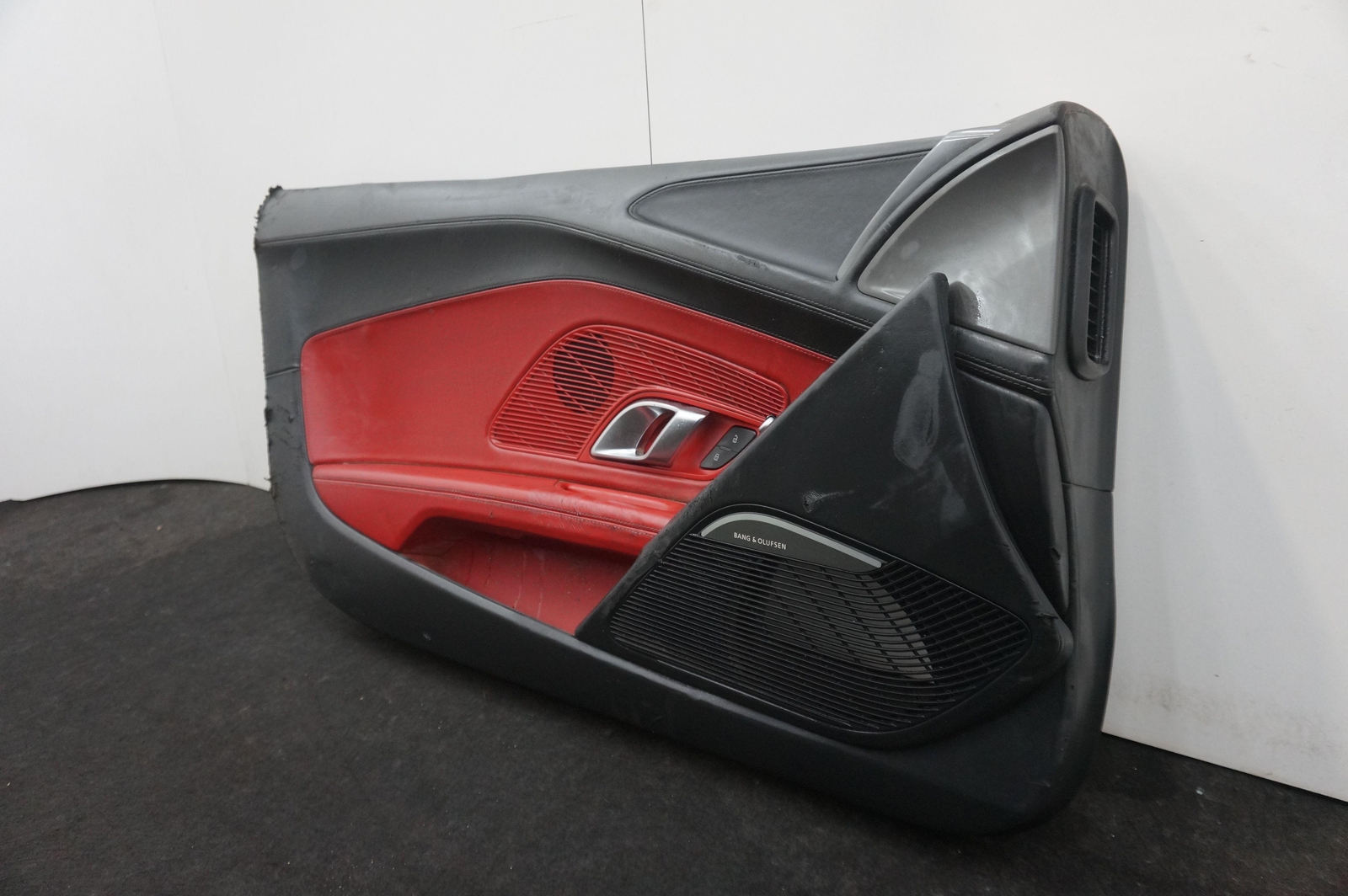 Front Left Interior Door Trim Panel Red & Black 4S1867103B Audi R8 4S 2023 *Note