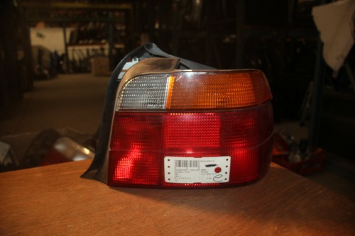 BMW 3ER (E36) 91-97 LIM. *RÜCKLICHT/HECKLEUCHTE* RECHTS 07/1996