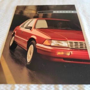 1994 Plymouth Acclaim Brochure Catalog Sedan 4-Cylinder 6-Cylinder