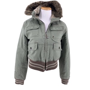 jaqueta bomber verde