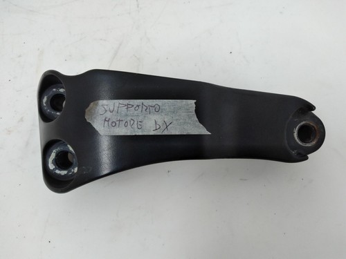 Kawasaki Z 750 2004-2006 Motorhalter rechts 321900010 - Bild 1 von 6