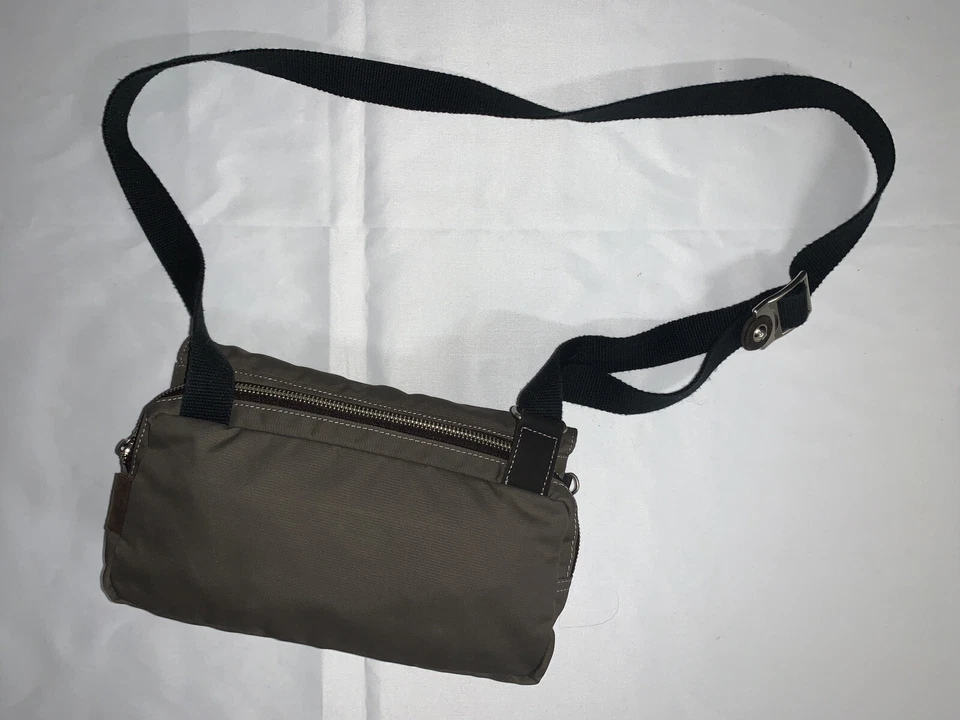 Bolso de Viaje Kipling Vintage Taupe Algodón Lona X Cuerpo Pequeño Interior Crema Usado en Excelente Condición Foto 2 de 4