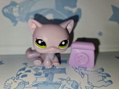Littlest Pet Shop #1994 Purple Easter Egg Cat