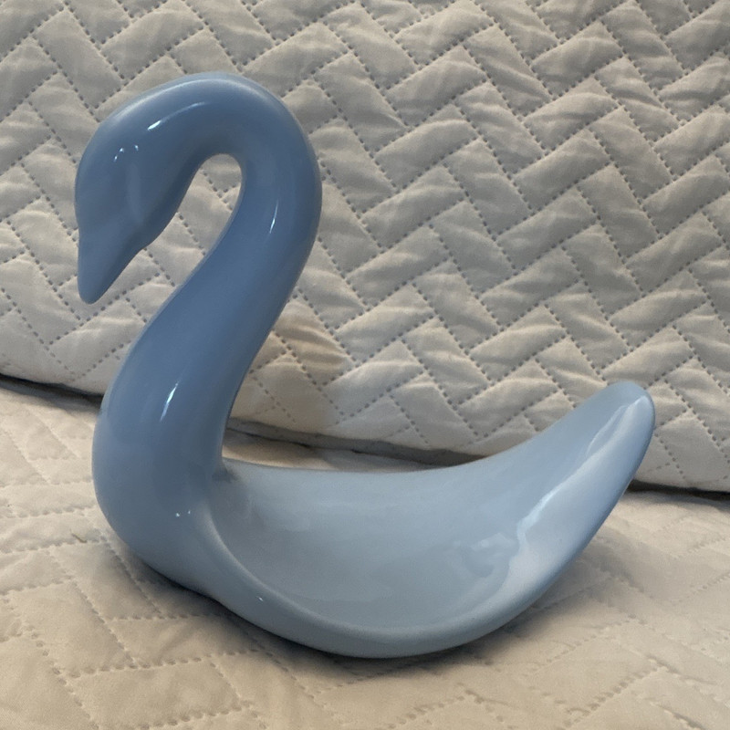 Excell 1986 Light Blue Glossy Ceramic/Porcelain Swan Bird Figurine