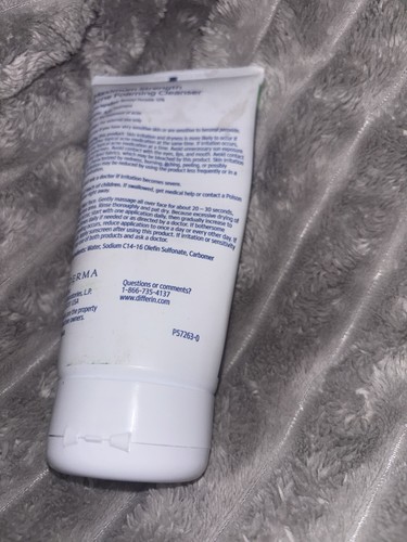 Differin Acne Face Wash with 5% Benzoyl Peroxide, Deep Cleanser 4oz *Opened* - Picture 2 of 2