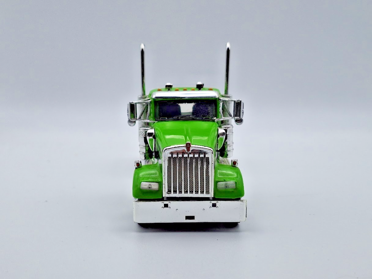 DIE-CAST PROMOTIONS 1:64 トラクター・トレーラー Diecast Promotions Black and Green 1/64 Semi Truck and Trailer | eBay