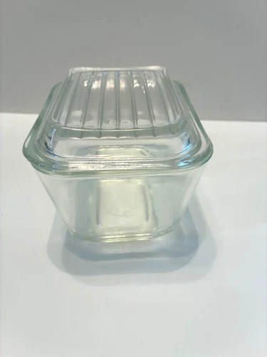 Vintage Pyrex Clear Glass Refrigerator Dish W/lid 501B 350 Mi