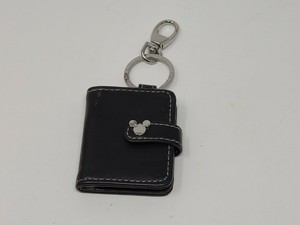 coin purse with keychain