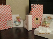 SET OF 2 FIG ON CREAMER & GARLIC MY LITTLE KITCHEN  FAIRIE PREOWNED WITH  BOX