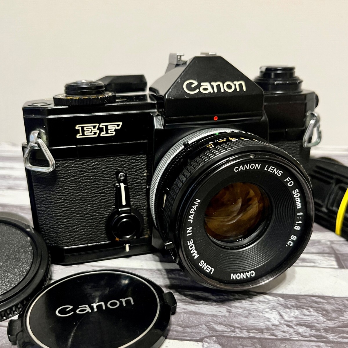 Canon EF フィルムカメラ 35mm FD 50mm F1.8 Amazon.com: Canon 50MM f1.8 FD Mount Lens for SLR Canon A-1