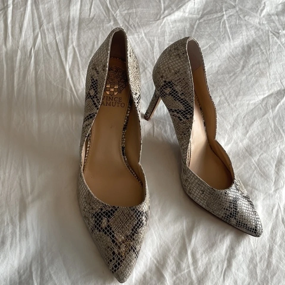 Vince Camuto Snake Print Heels Size 6.5 FAST SHIPPING - Image 3 of 4