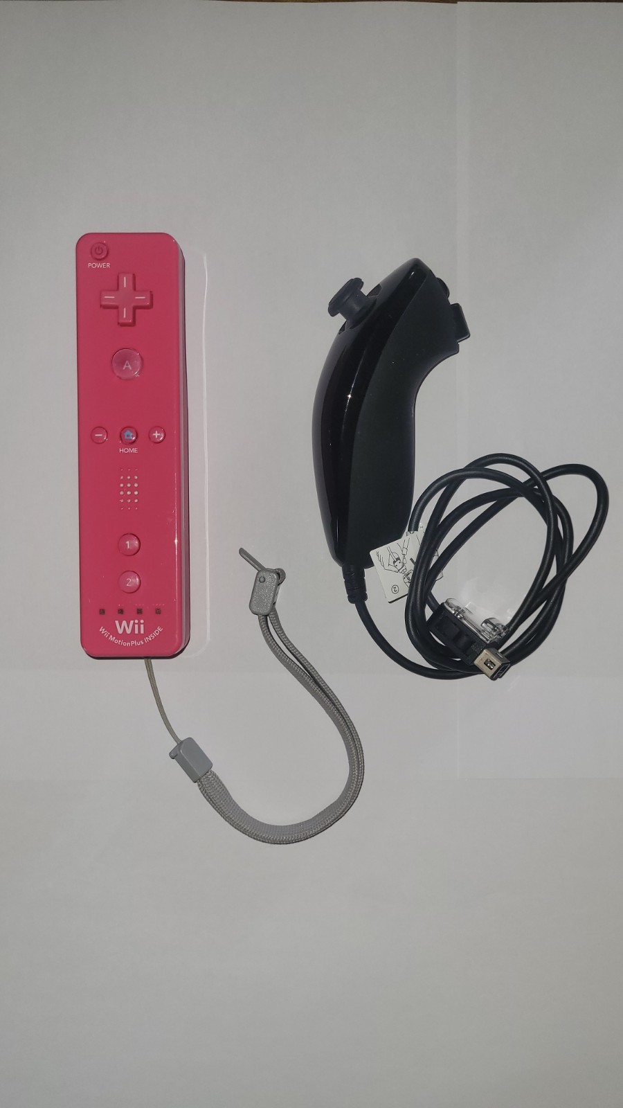Telecomando Wii Plus Originale Rosa (MotionPlus Integrato) + Nunchuk Nero