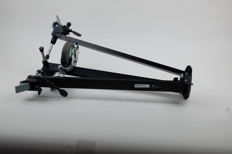 Manfrotto 127 Basic Tripod Dolly with 3-Inch wheels (Made In Italy)