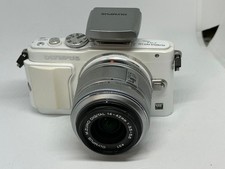 OLYMPUS PEN Lite E-PL6 White Lens Kit