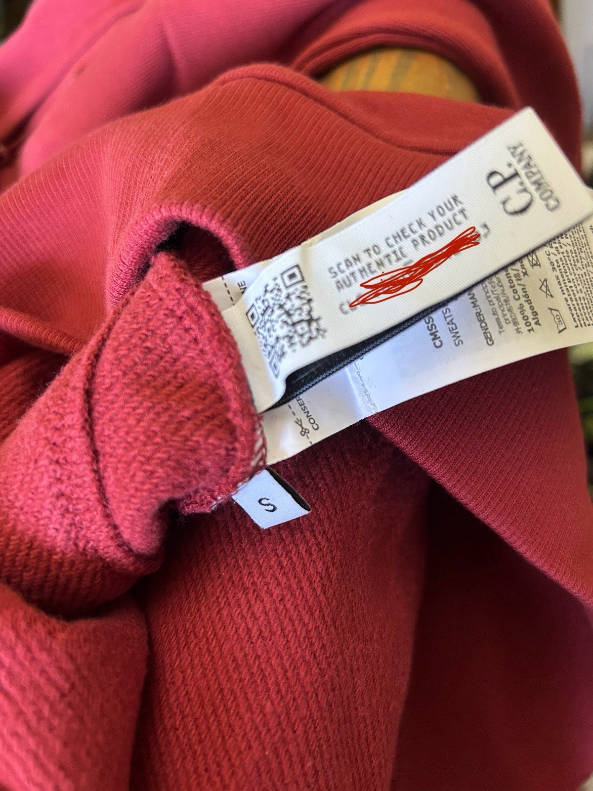 CP Company Red 1/4 Zip Diagonal Raised Fleece Lens Sweatshirt PTP 21” RRP £189 image 3