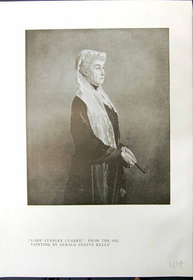 Original alter antiker Druck 1913 Lady Stanley Clarke Gerald Kelly sitzende Felsen
