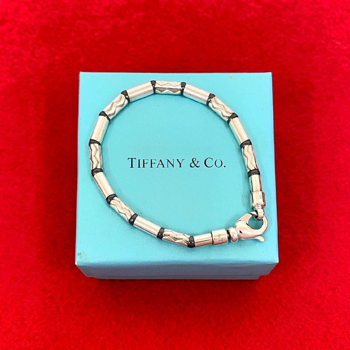 Tiffany & Co.    good condition    Aztec Zigzag Bracelet Silver 925 Bangle Acces