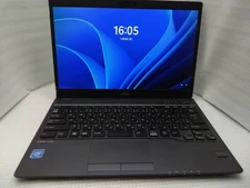 Fujitsu FMV LIFEBOOK U938 Intel Core  i5-7300U SSD 256GB Memory 8GB JP