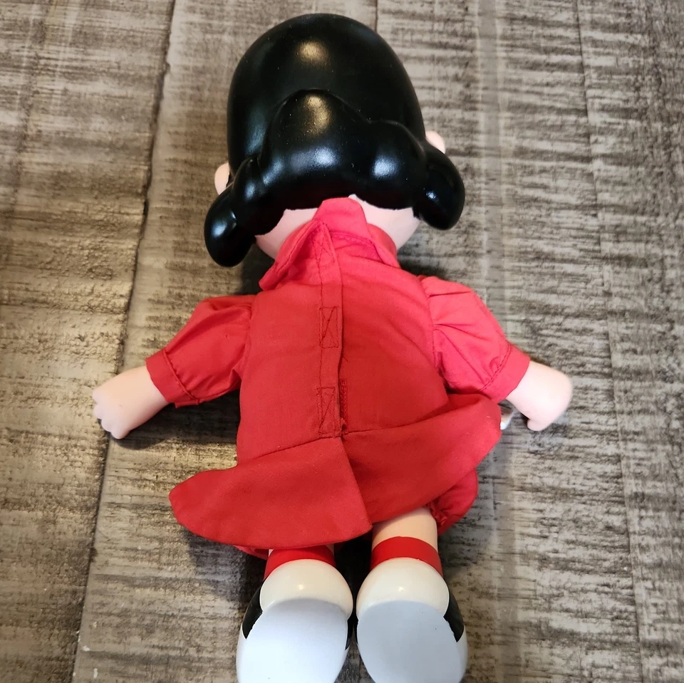 Figura muñeca de vinilo suave Lucy Snoopy campamento limitado de Estados Unidos 1952 Foto 4 de 4