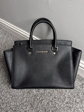 MICHAEL KORS BLACK LARGE SELMA BAG 