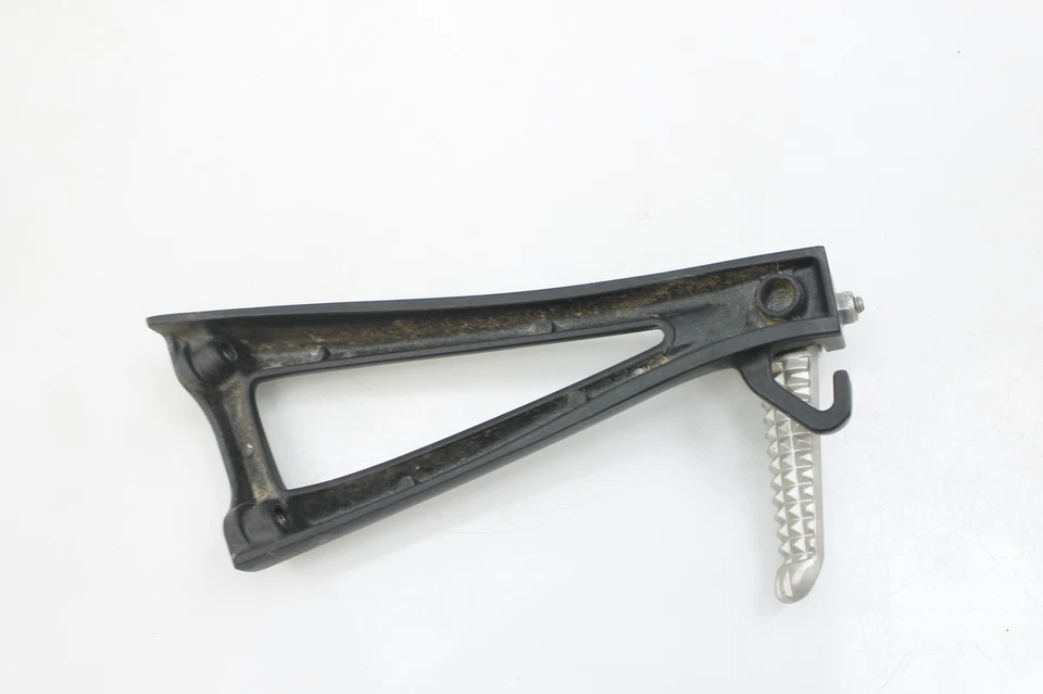 08-16 YAMAHA YZF R6 CLAVIJA TRASERA DERECHA PASAJERO Foto 2 de 4