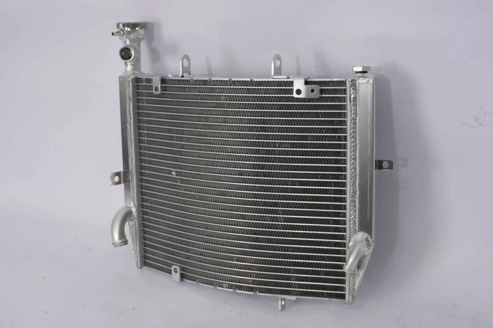 NUEVO radiador todo aluminio para Triumph Daytona 675 2007 08 09 10 11 12 2006-2016 Foto 3 de 4