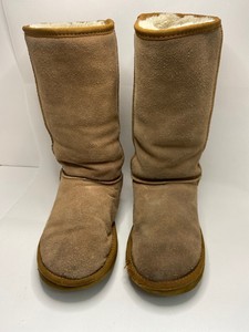 ugg beige