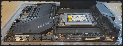 Asus ROG Strix TRX40-E Gaming (Bios 2302) AMD TRX40 ATX Motherboard 501 - Afbeelding 5 van 11