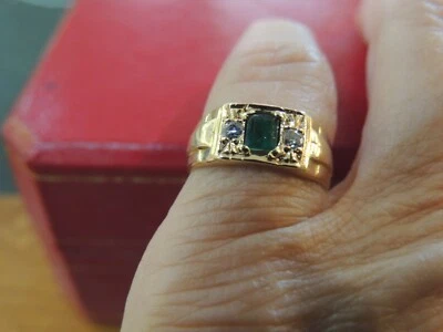 Bague or jaune 18 carats avec émeraude et diamants - Photo 1/4