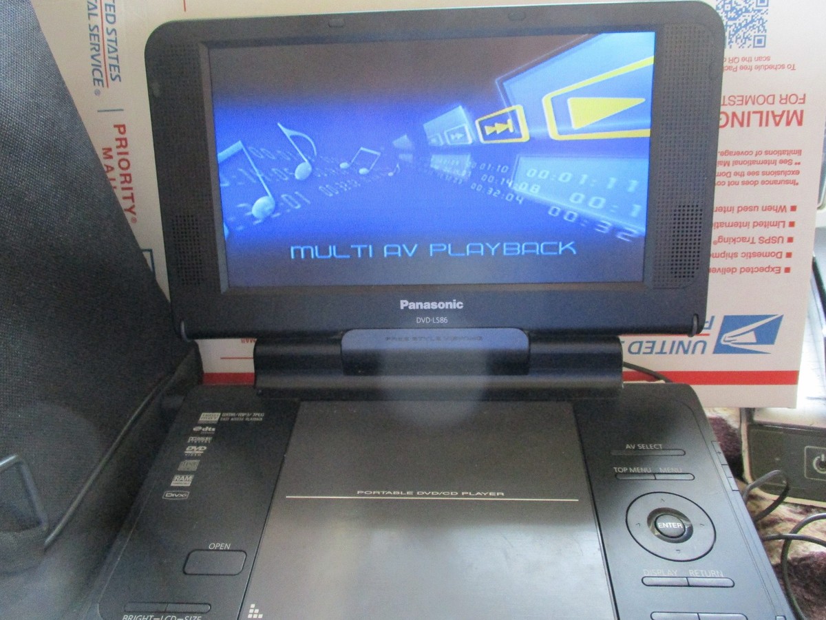 Panasonic Portable DVD/CD Player 8.5 In LCD Screen With Case, Ac