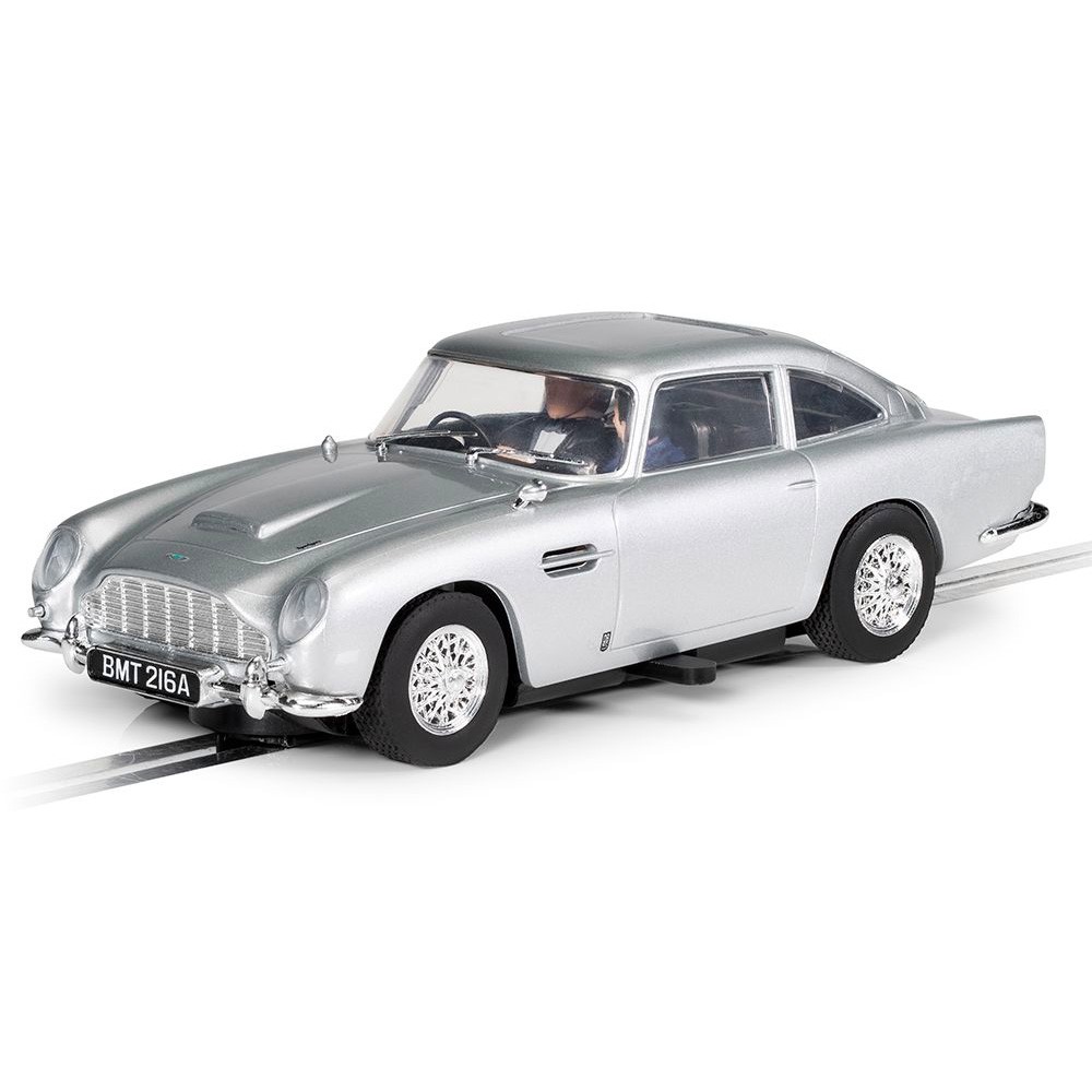 Scalextric C4436 James Bond Aston Martin DB5 - Goldfinger 1:32 Slot Car - Image 3