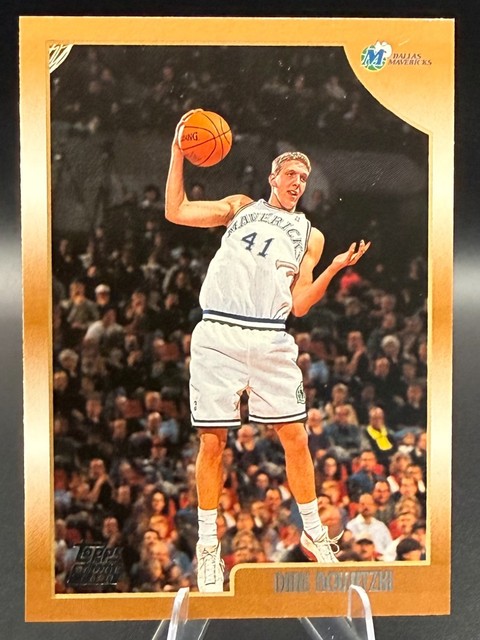 Dirk Nowitzki 1998-99 Topps Basketball Rookie RC Card #154 Dallas Mavericks -697