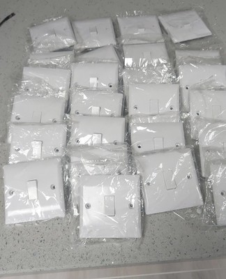 19 x Elektrischer UK Haushalt Haushalt Licht 1 Wege Einzel Lichtschalter Weiß