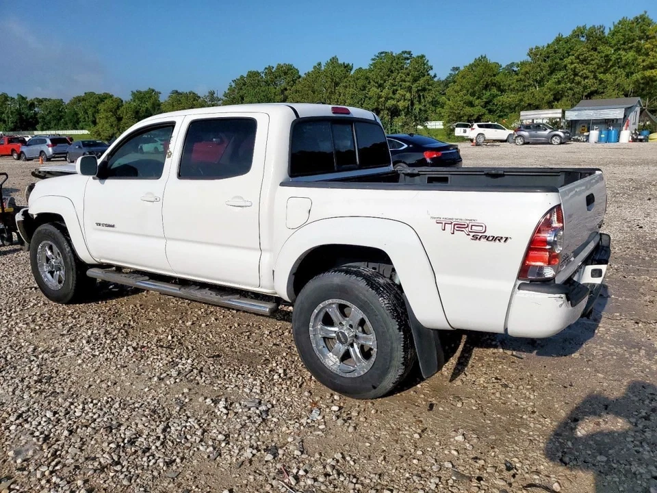 (LOCAL PICKUP ONLY) Trunk/Hatch/Tailgate With Rear View Camera Fits 08-15 TACOMA Foto 3 de 4
