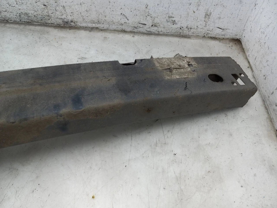 00 01 02 03 04 05 TOYOTA ECHO PARACHOQUES TRASERO REFUERZO Foto 3 de 4