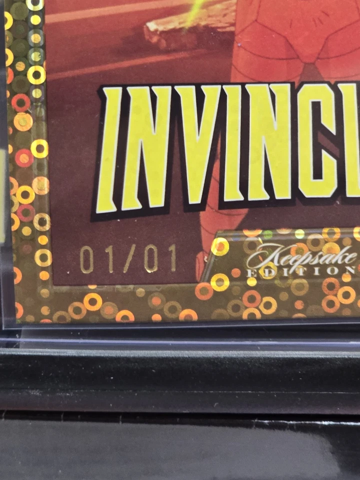 2025 Keepsake Invincible Robot 1/1 Season 1 Edition Gold Disco #74 - Image 2 of 3