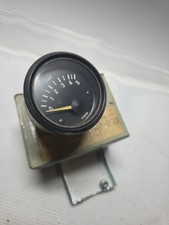 Vdo 350 471831 Oil Pressure Gauge 5 Bar 24v Nos Vdo 350 471831 Oil Pressure Gauge 5 Bar 24v Nos