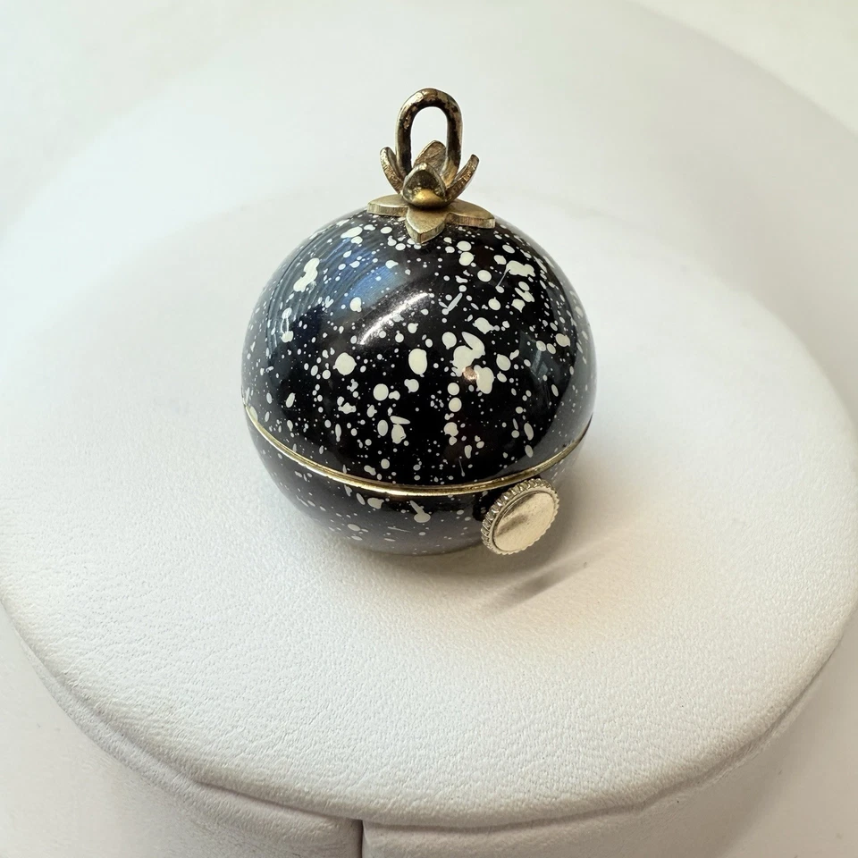 Reloj Suizo Caravelle Vintage Negro Blanco Esmalte Bola Orbe Colgante FUNCIONA FUNCIONA Foto 3 de 4