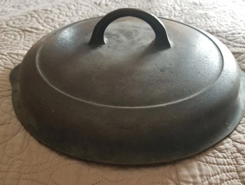 Vintage GRISWOLD Erie PA #8 ? 1098C Cast Iron 10" Double Lip Skillet Lid Cover