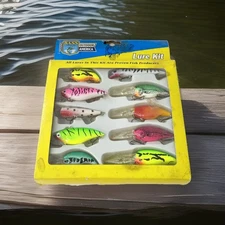New 10 Vintage B.A.S.S Plastic Fishing Lure Kit Bass Bait Lures Outdoor