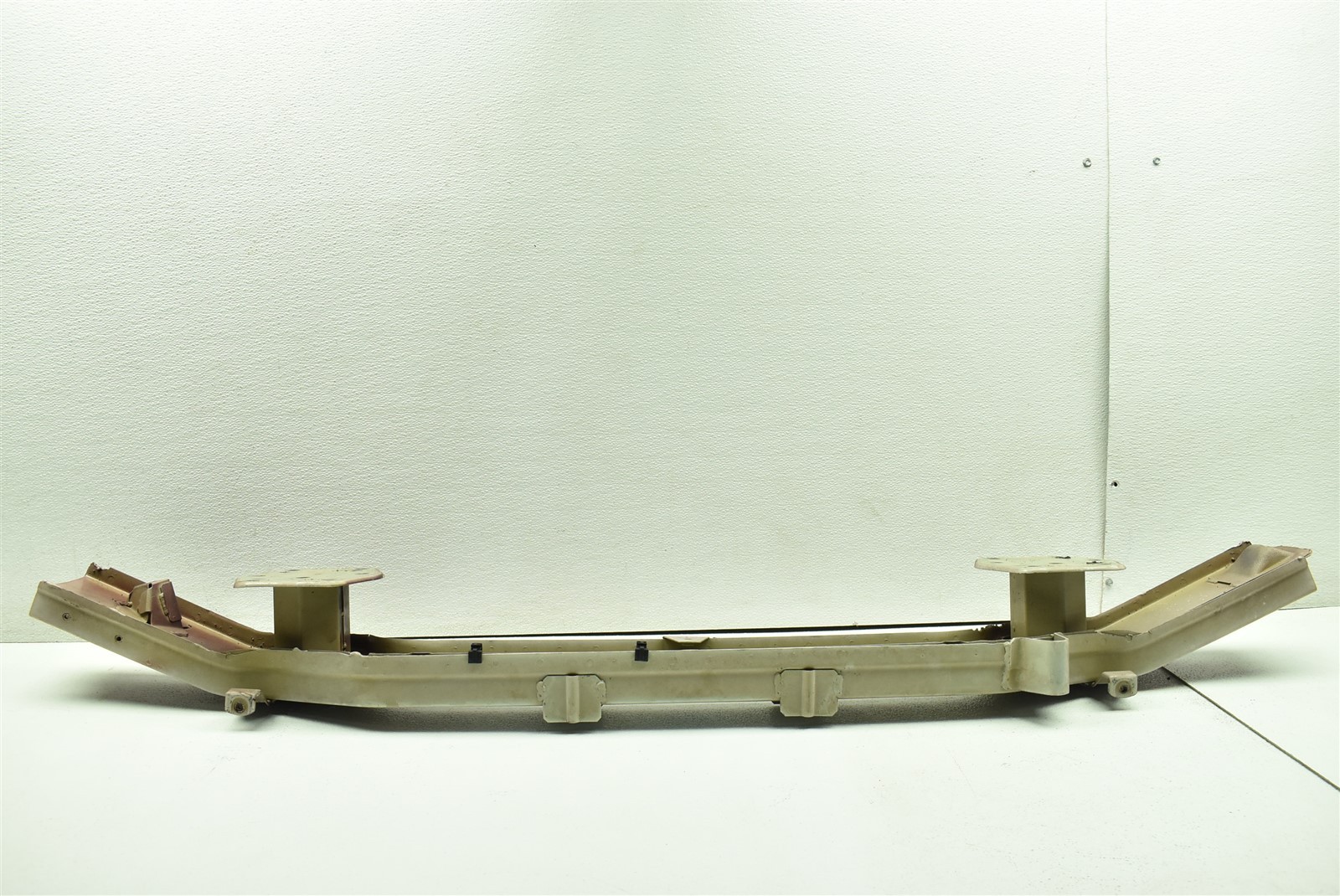 2005 Maserati Quattroporte Front Bumper Reinforcement 03-12