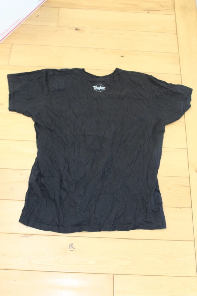 XL TAYLOR КАЧЕСТВА ГИТАРЫ ЧЕРНАЯ ФУТБОЛКА -- НЕОБЫЧНЫЙ ЛОГОТИП - Изображение 4 из 4