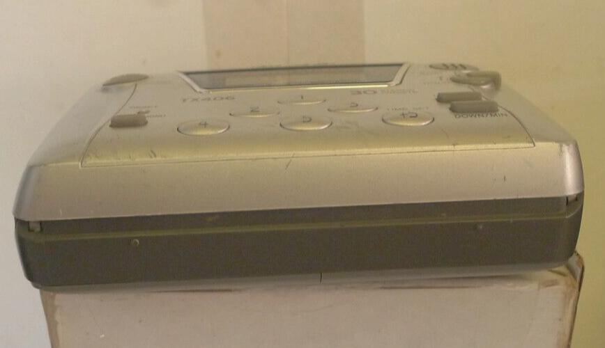 WALKMAN AIWA HS-TX406 Stereo Radio Cassette Player + Notice + Casque