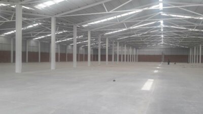 RENTO NAVE NUEVA DE 6194 M2 AL NORTE EN PARQUE INDUSTRIAL